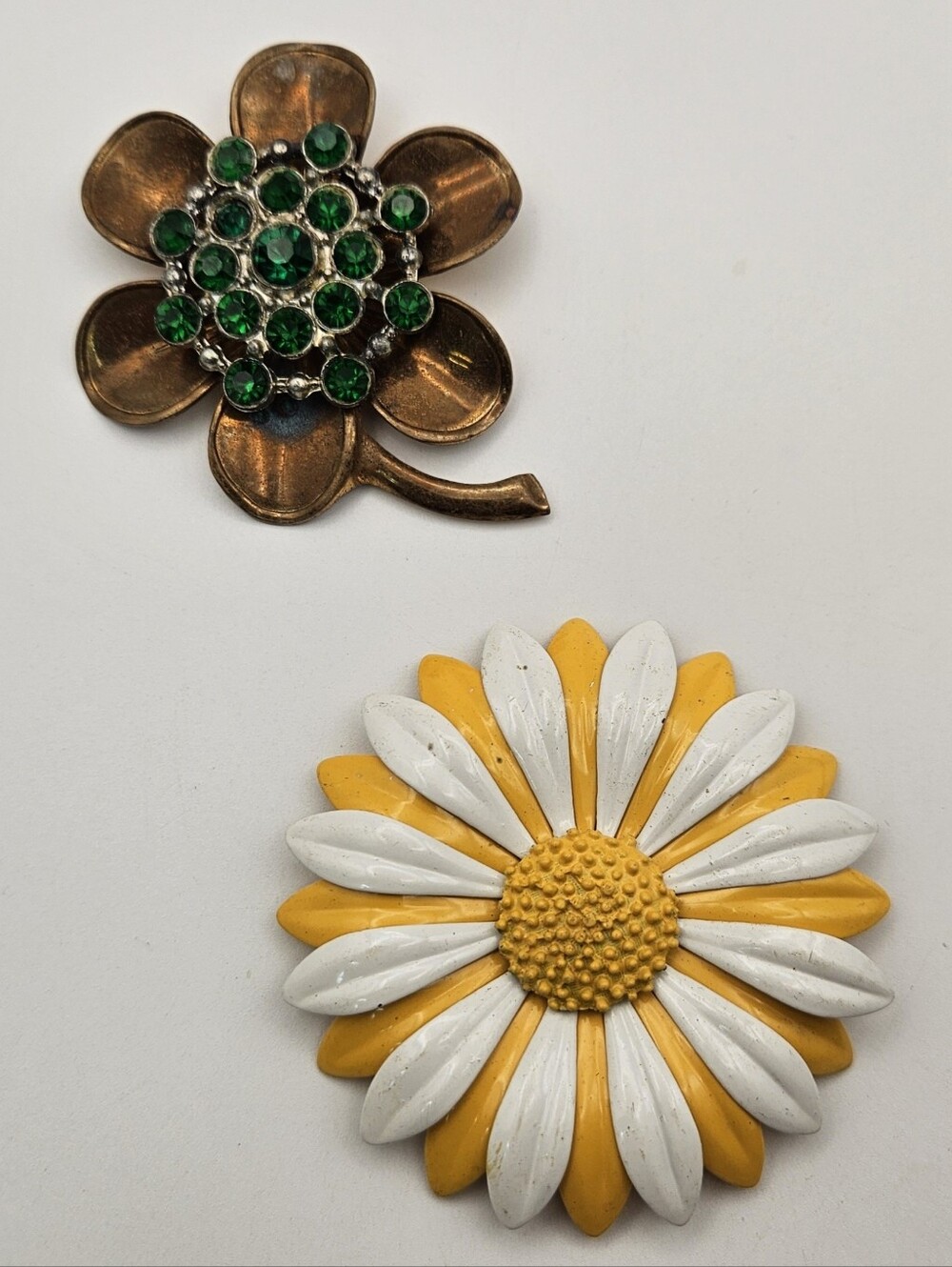 2 Vintage Flower Brooch Lot Pins